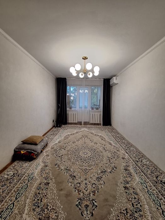 Продаётся 3 комн в центре заходи и живи