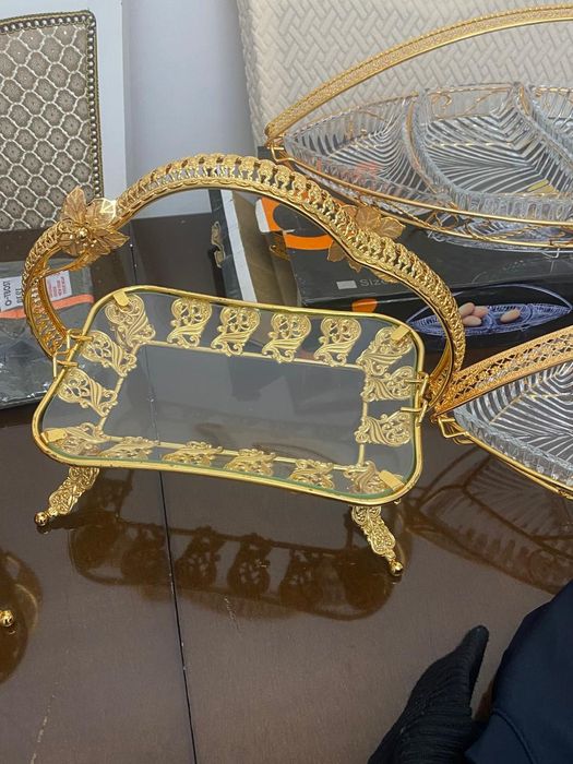 Продам конфетницы,тортовницы