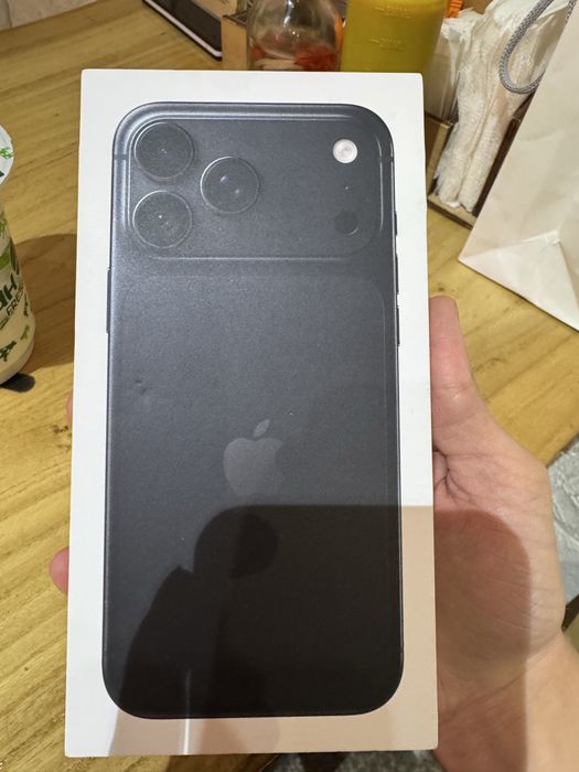 Iphone 18 pro max 2tb