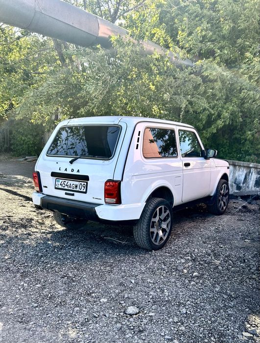 Продам Ниву 21214