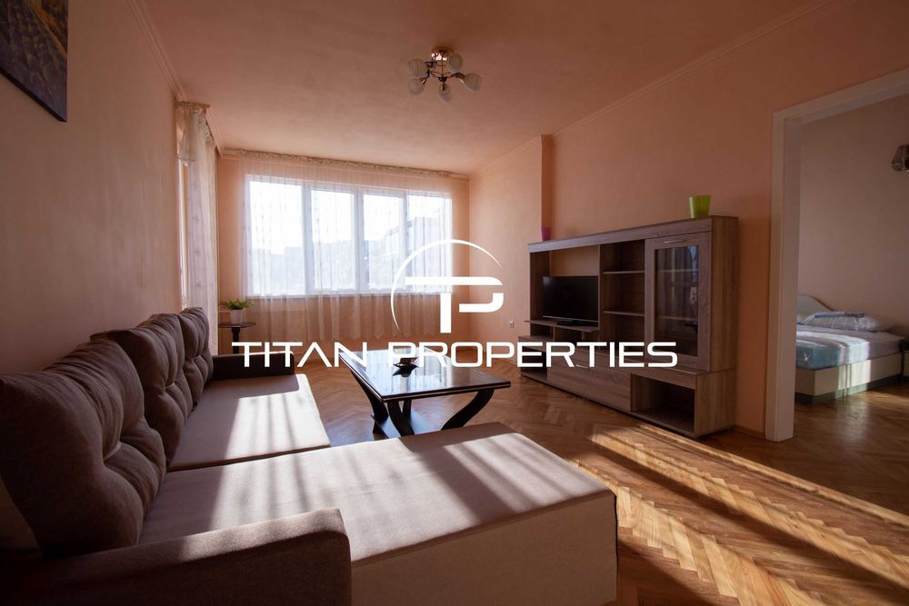 Дава се под наем Тристаен апартамент в София, Център - 120 кв.м за 714 € - Снимка #2