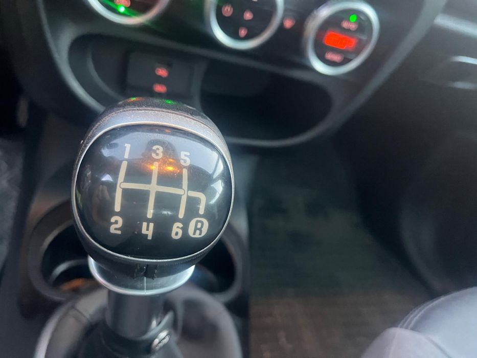Dezmembrez fiat 500L 2013 150.000km