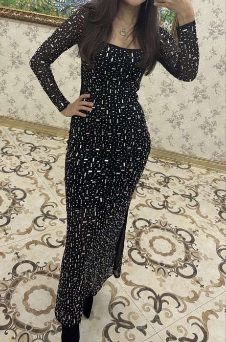 Шикарное платье Продаю