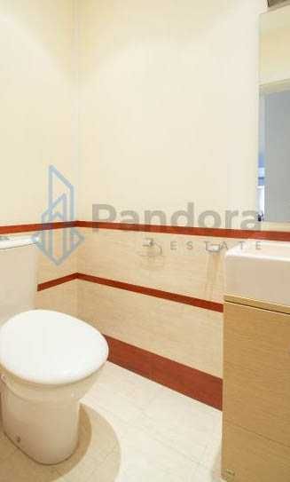 Дава се под наем Тристаен апартамент в София, Център - 100 кв.м за 766 € - Снимка #4