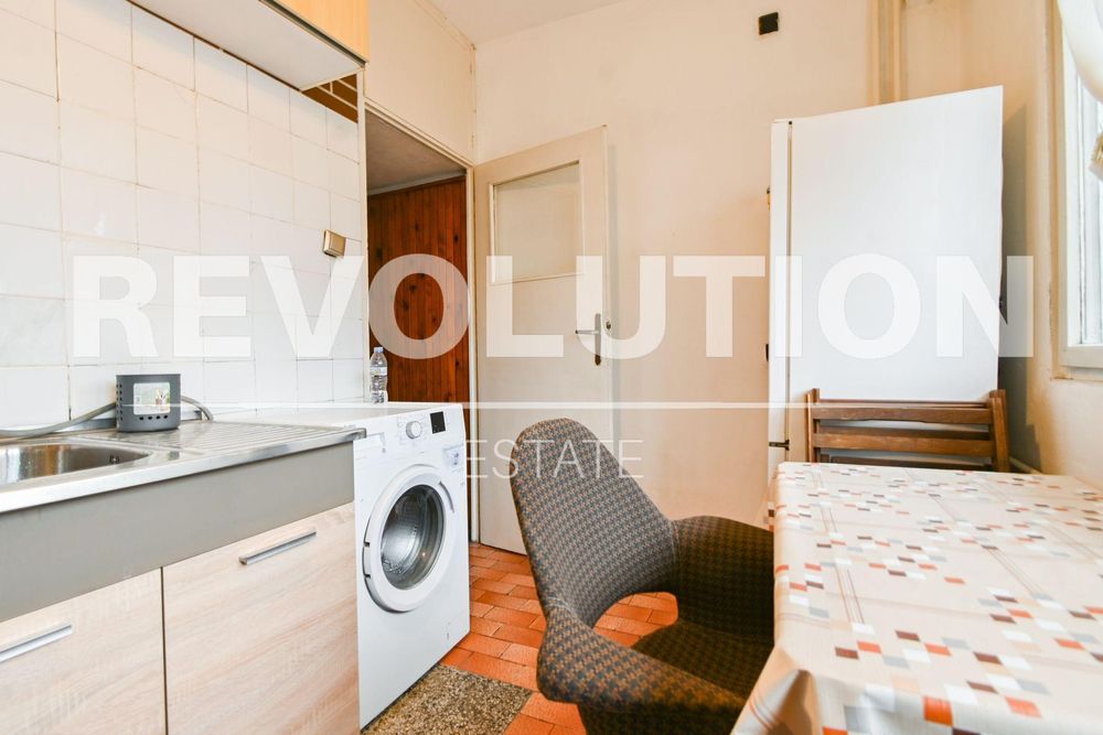 Двустаен апартамент в ж.к. Борово.