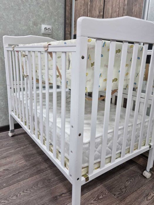 Нова детская кроватка