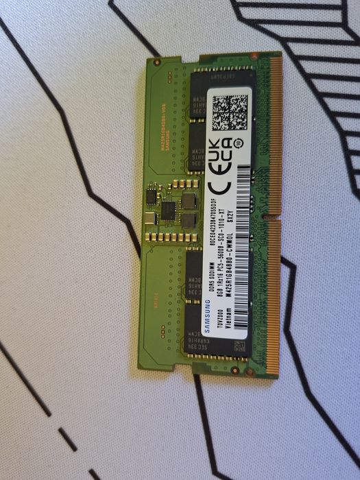 DDR5 2 пръчки рам памет/RAM memory по 8GB DDR5 5600Mhz за лаптоп