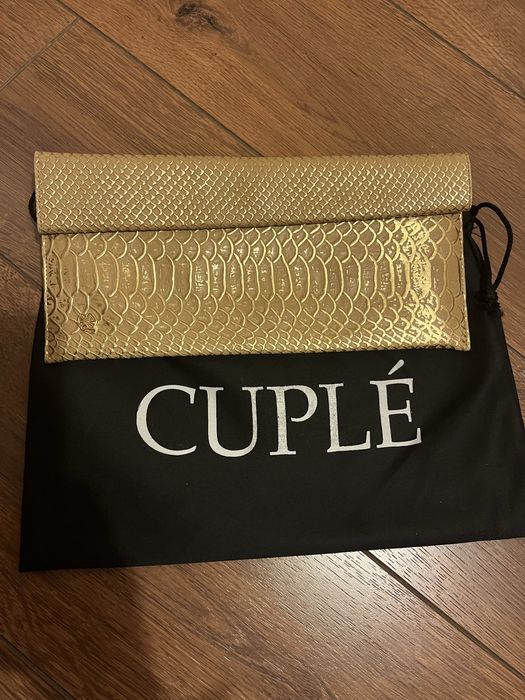 Златист клъч Cuple