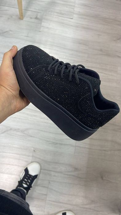 Adidasi dama cu platforma