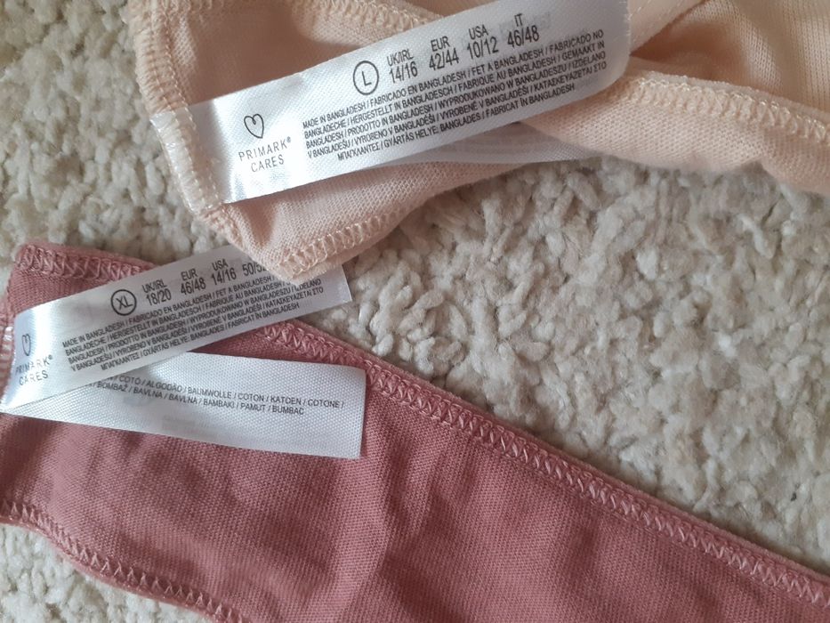Oferta Primark : sutien +2 perechi chiloti tanga