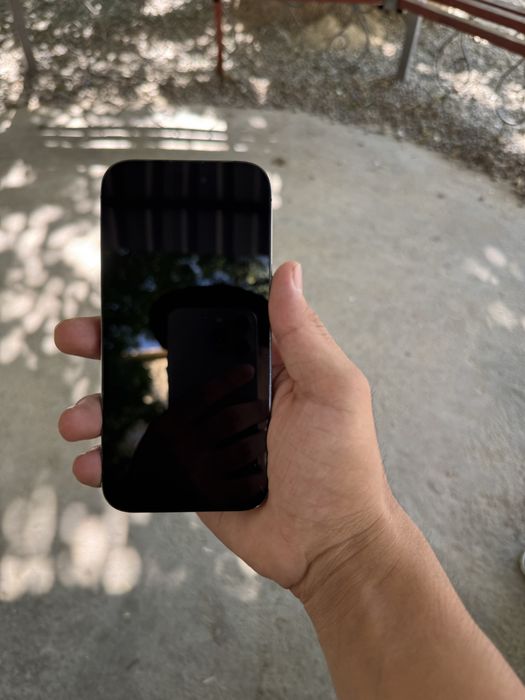iPhone 14 pro purple
