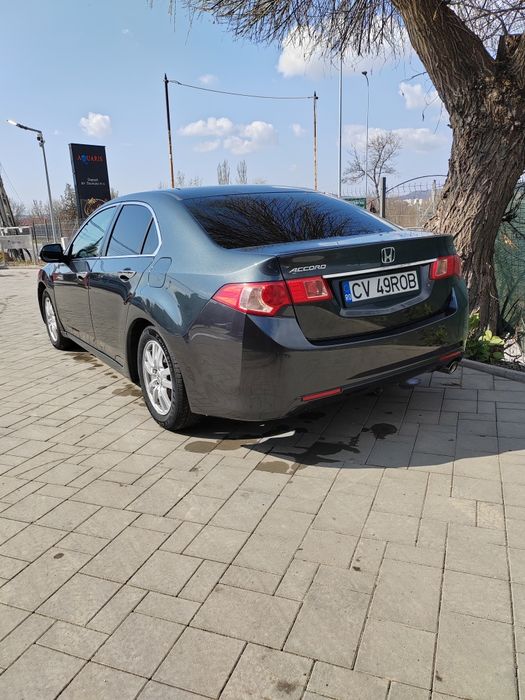 Honda Accord 2.0 V-tec