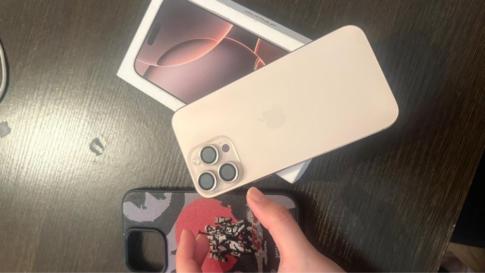 Продам iphone 16 pro max