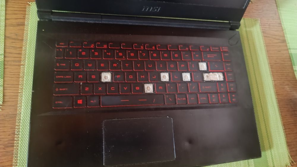 Laptop MSI  pentru piese