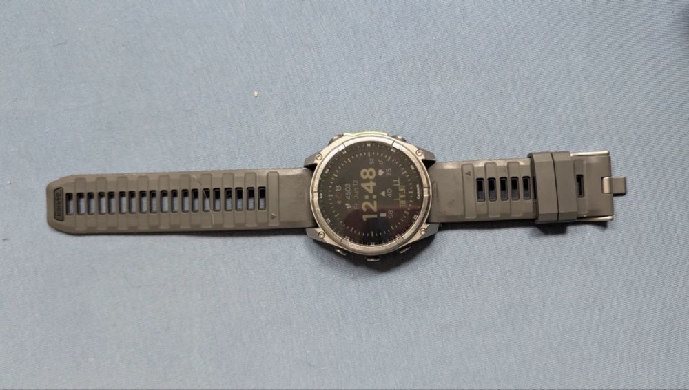 Garmin Fenix 8 Solar Sapphire Titanium 51мм