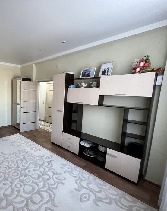 Шкаф стенка продаю