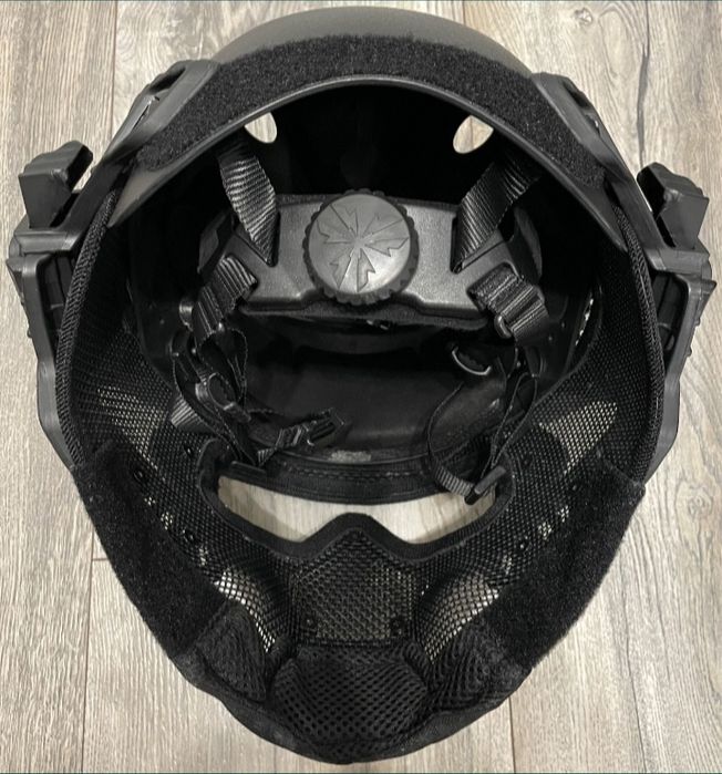 Тактическа Еърсофт каска
