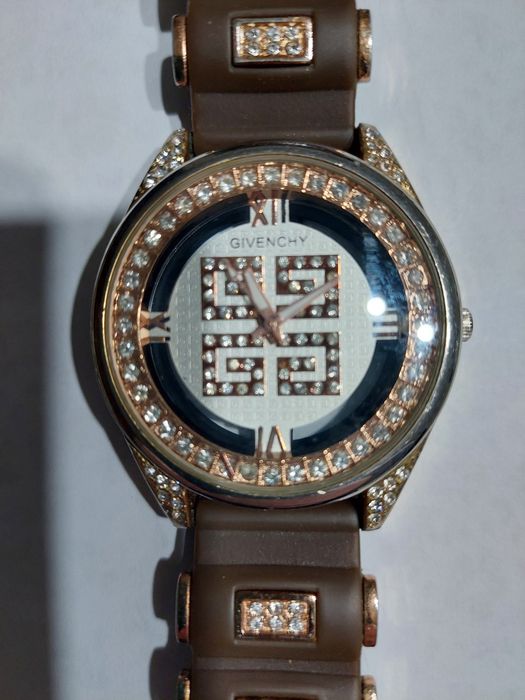 Ceas de dama Givenchi