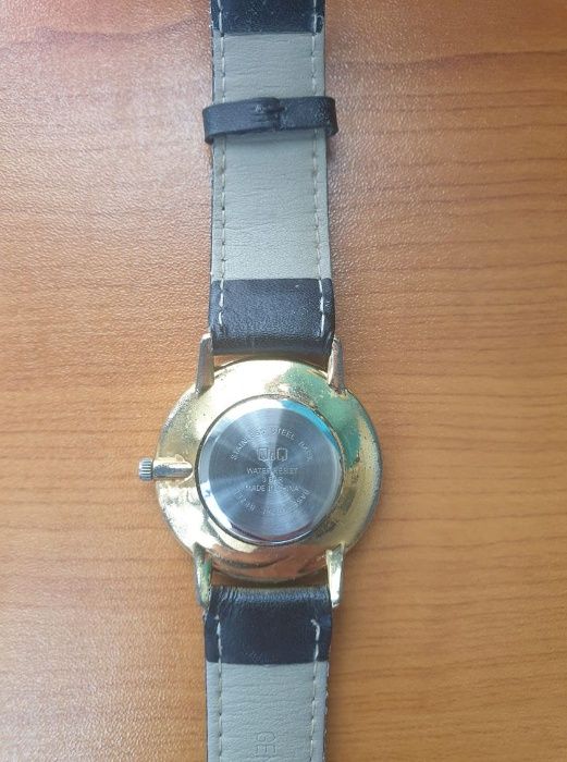 Часовник Q&Q, мъжки, отличен