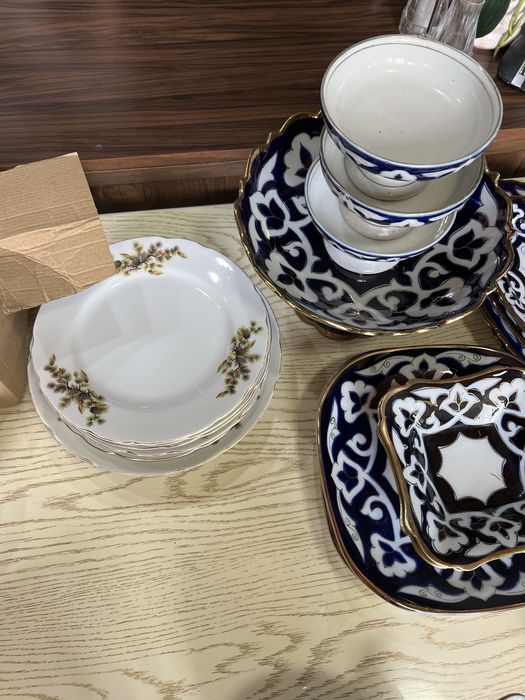 Идишлар сотилади Продается посуды