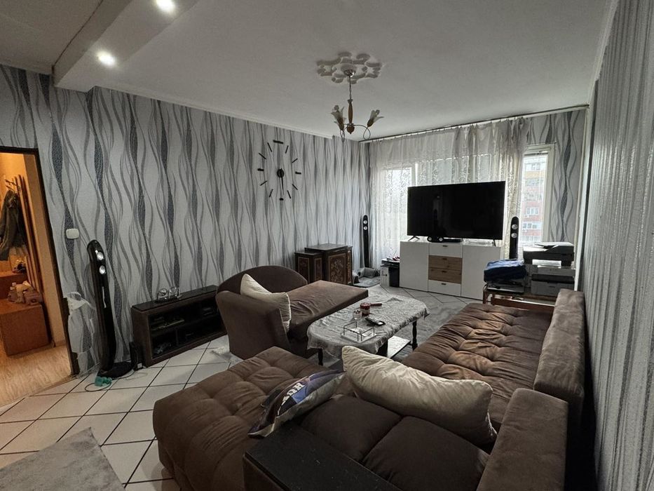 Продава се Тристаен апартамент в София, Дружба 2 - 93 кв.м за 2635 €/кв.м - Снимка #2