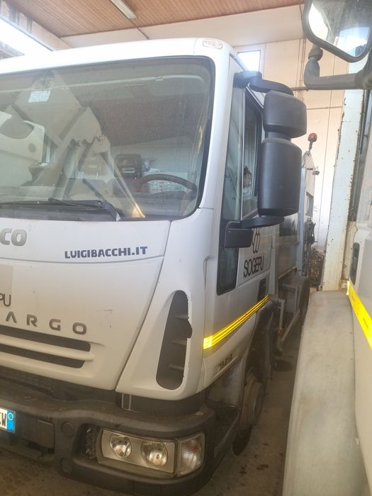 Dezmembrez iveco eurocargo euro 5 în stare foarte bună