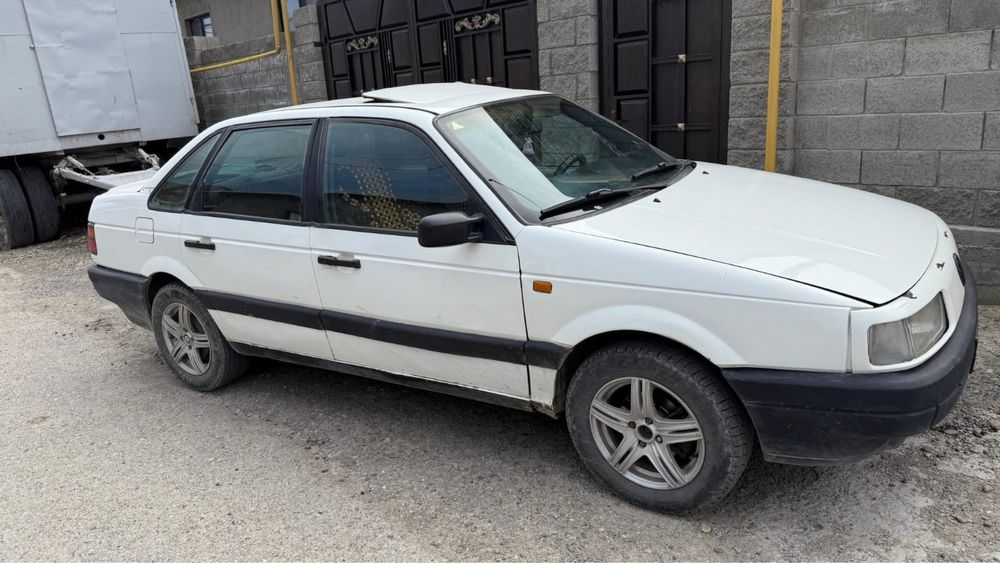 продаю Passat Monza