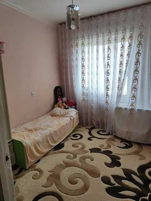 Продаётся квартира Юнусабад15 4ком балкон 2х6 метро Туркистон 200 метр