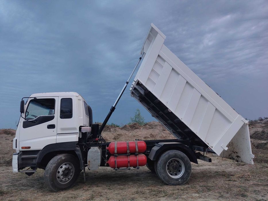 Isuzu samasval sotiladi