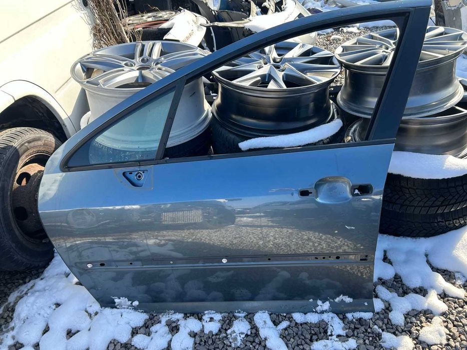 врата предна лява Peugeot 407 model 2004-2010 г. #003S.
