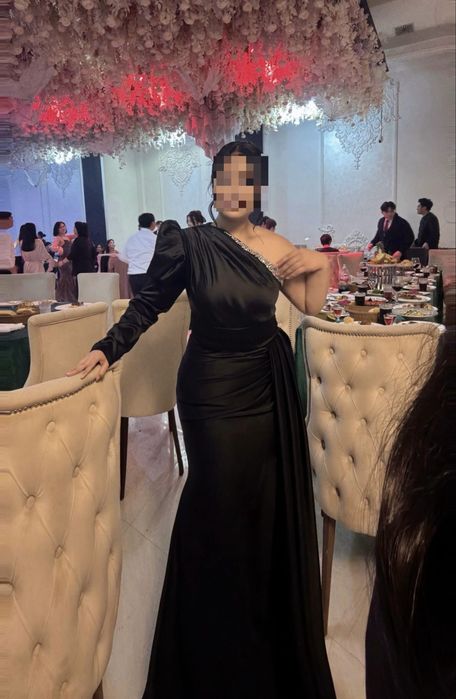 Продам шикарное вечернее платье