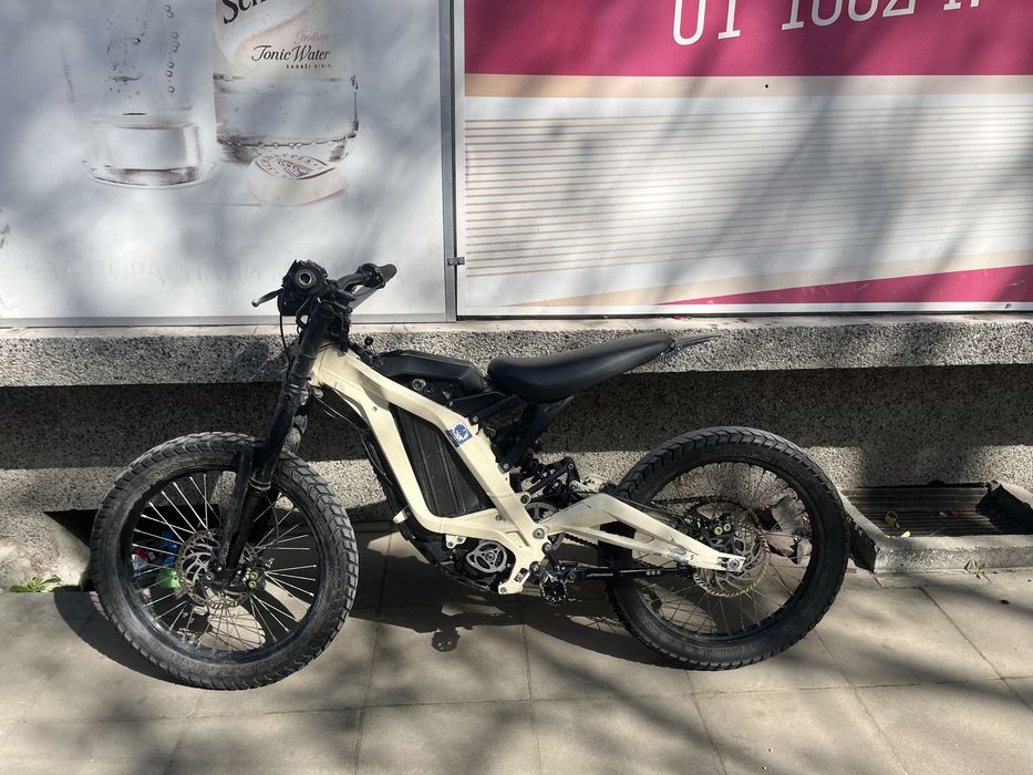 Surron light bee x 2023