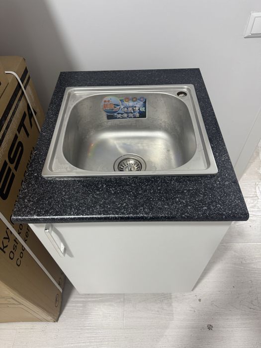 Янги газ плита, вытяжка Vesta, бонус - мойка шкаф ва раковина