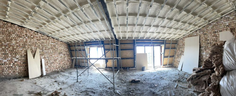 Теплоизоляция пенополиуретаном Напылением ППУ Изоляция Мансарды Кровли