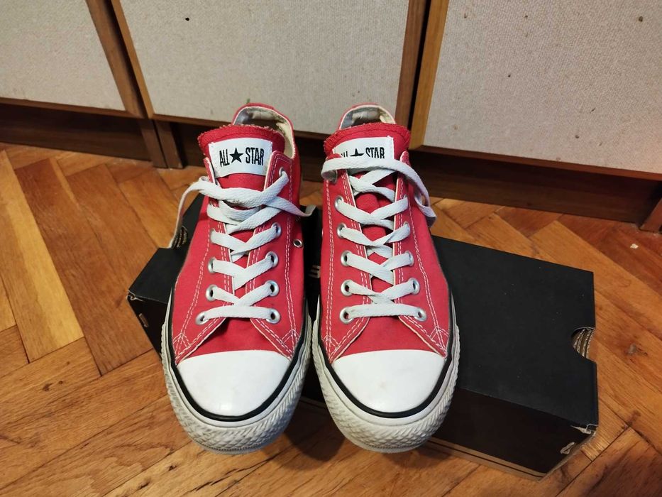 Converse кецове 41, червени