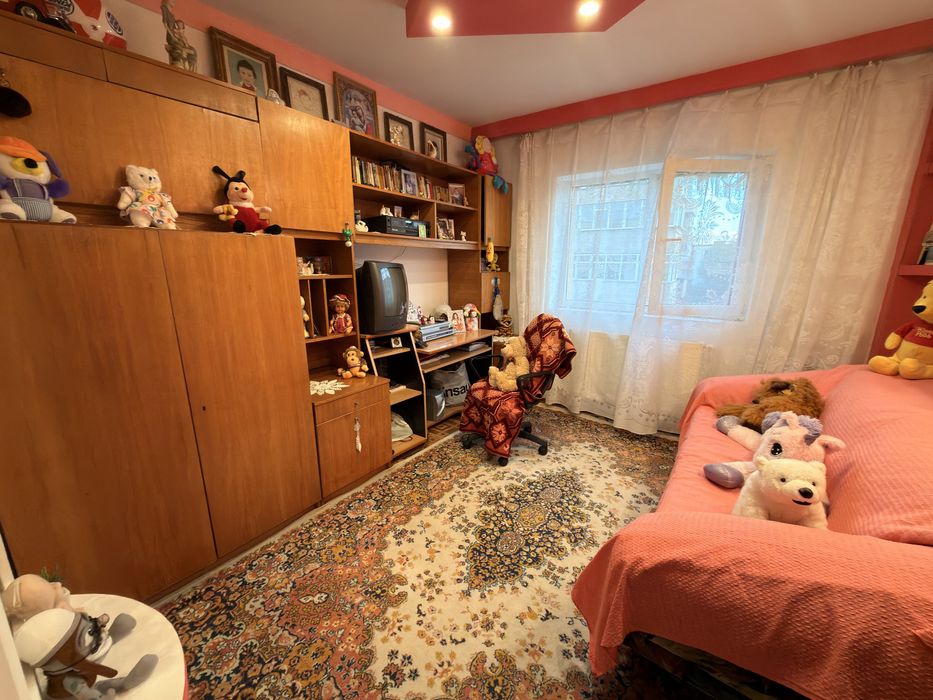 Apartament 3 Camere, CENTRAL, Etaj 3, Centrală Proprie – Mizil