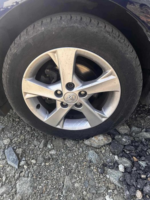 НА части: Toyota Auris 1.6 VVT-i, 132 к.с.  2011 г