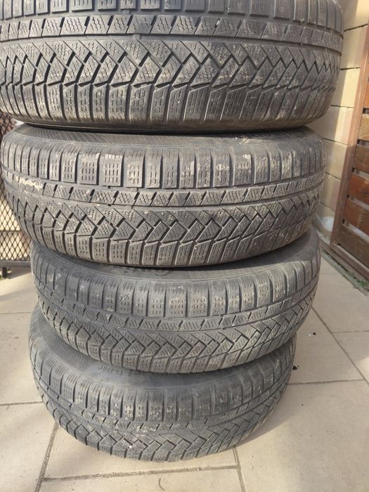 Jante tabla r17  cu capace originale Skoda cauciucuri continental