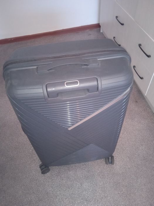 Чемодан 10 000тг