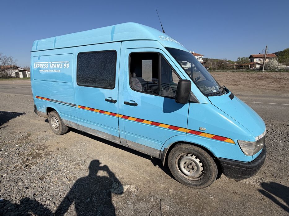 Мерцедес спринтер 208 Д 2.3 79 кс на части