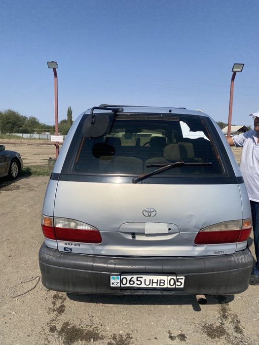 Toyota estima emina 1997