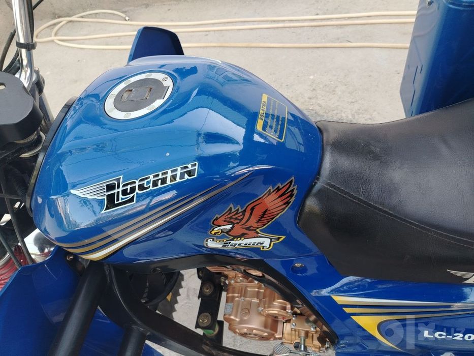 Lochin mototsikl sotiladi