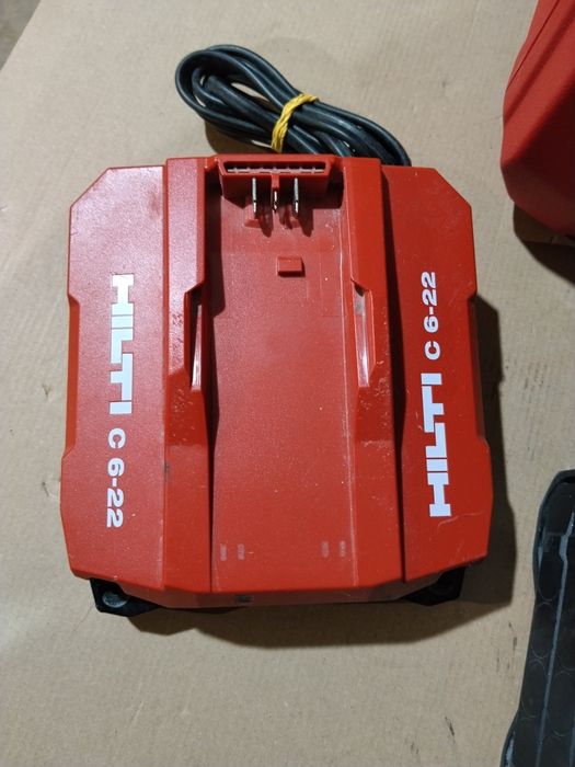 Зарядно Hilti Nuron C6-22