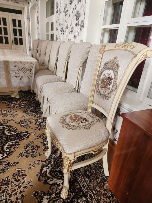 Yangiday Stullar sotiladi