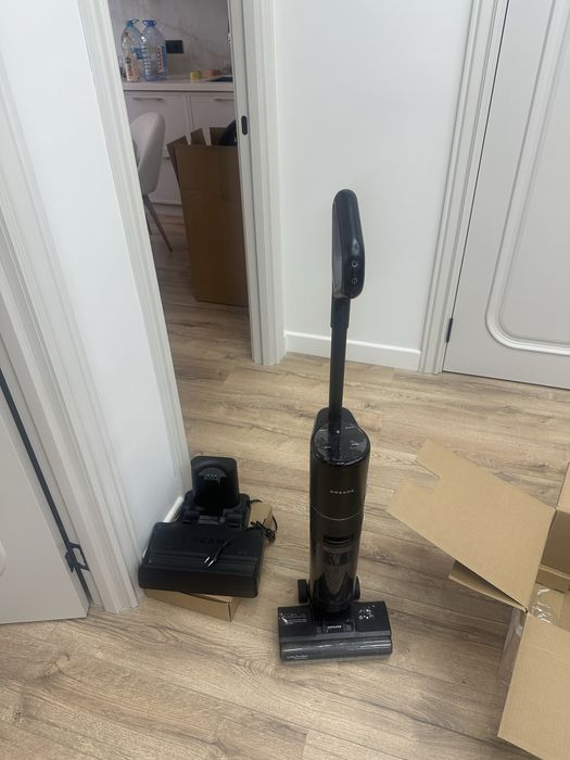 Моющие вертикальный пылесос Dream