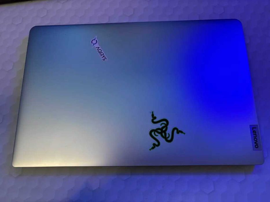 Laptop Lenovo IdeaPad 1 15AMN7 - Ryzen 5 7520U, 8GB DDR5, 512GB SSD