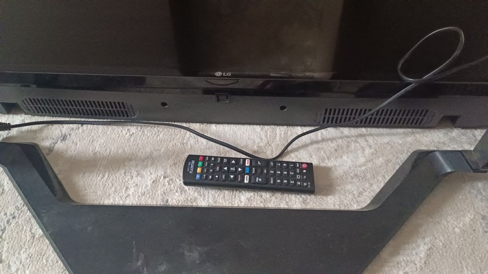 Продам телевизор  LG
