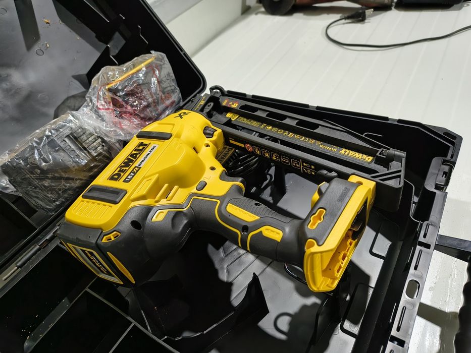 Dewalt dcn 660 ciocan