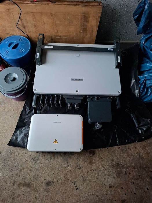 Componente fotovoltaice trifazate