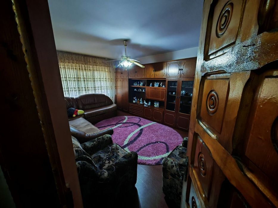 apartament 2 camere etaj 1 zona i